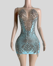 Load image into Gallery viewer, Luxury flowers rhinestone dress
